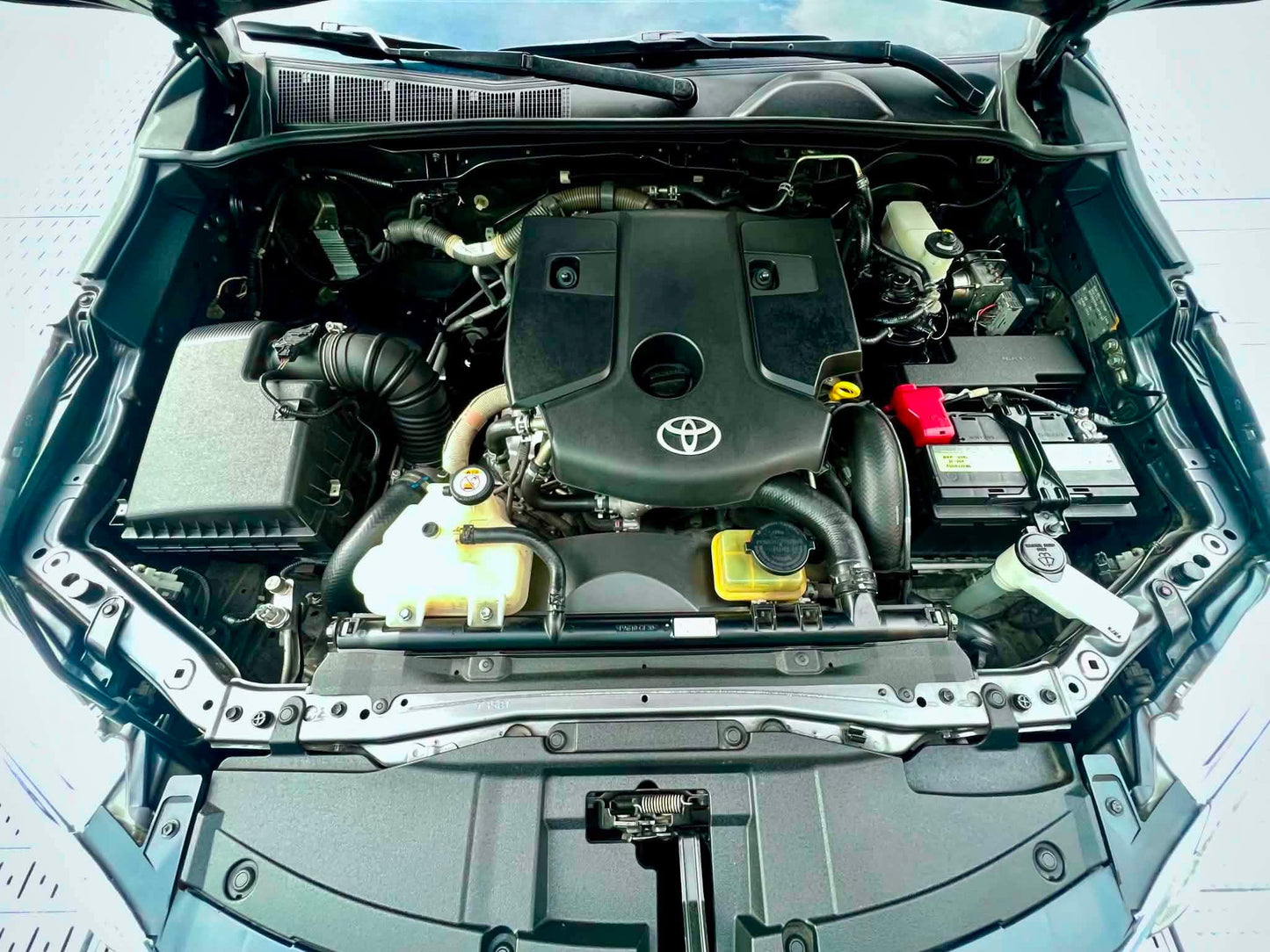 2018 Toyota Fortuner V 2.4, Automatic, Diesel