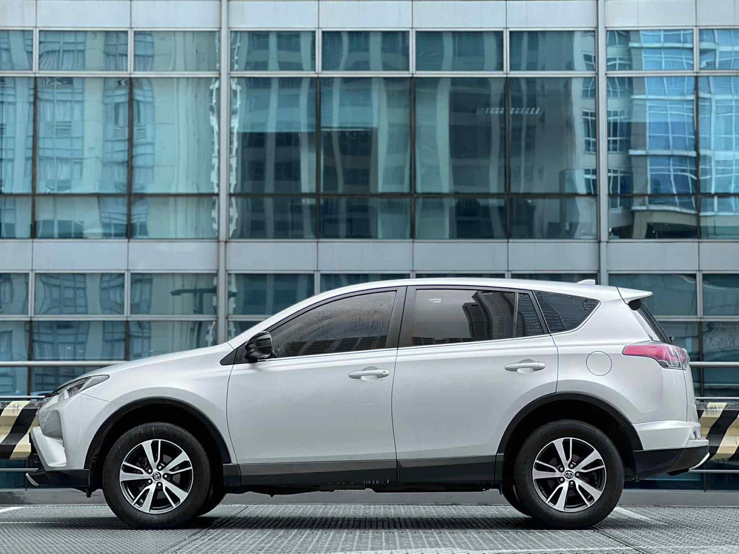 2016 Toyota Rav4 2.5 4x2, Automatic, Gas