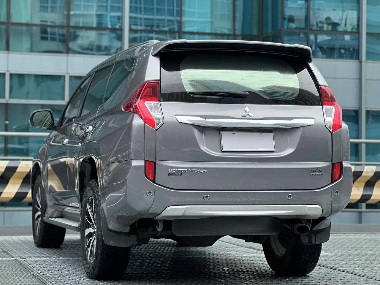 2017 Mitsubishi Montero GLS Premium 4x2 2.4, Automatic, Diesel