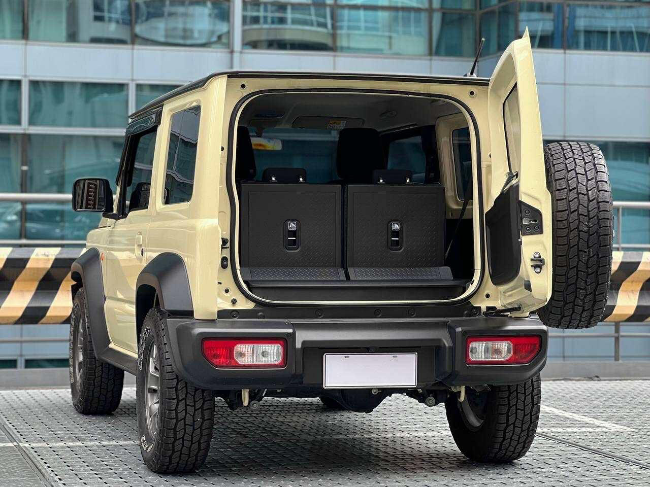 2022 Suzuki Jimny GLX 1.5, Automatic, Gas