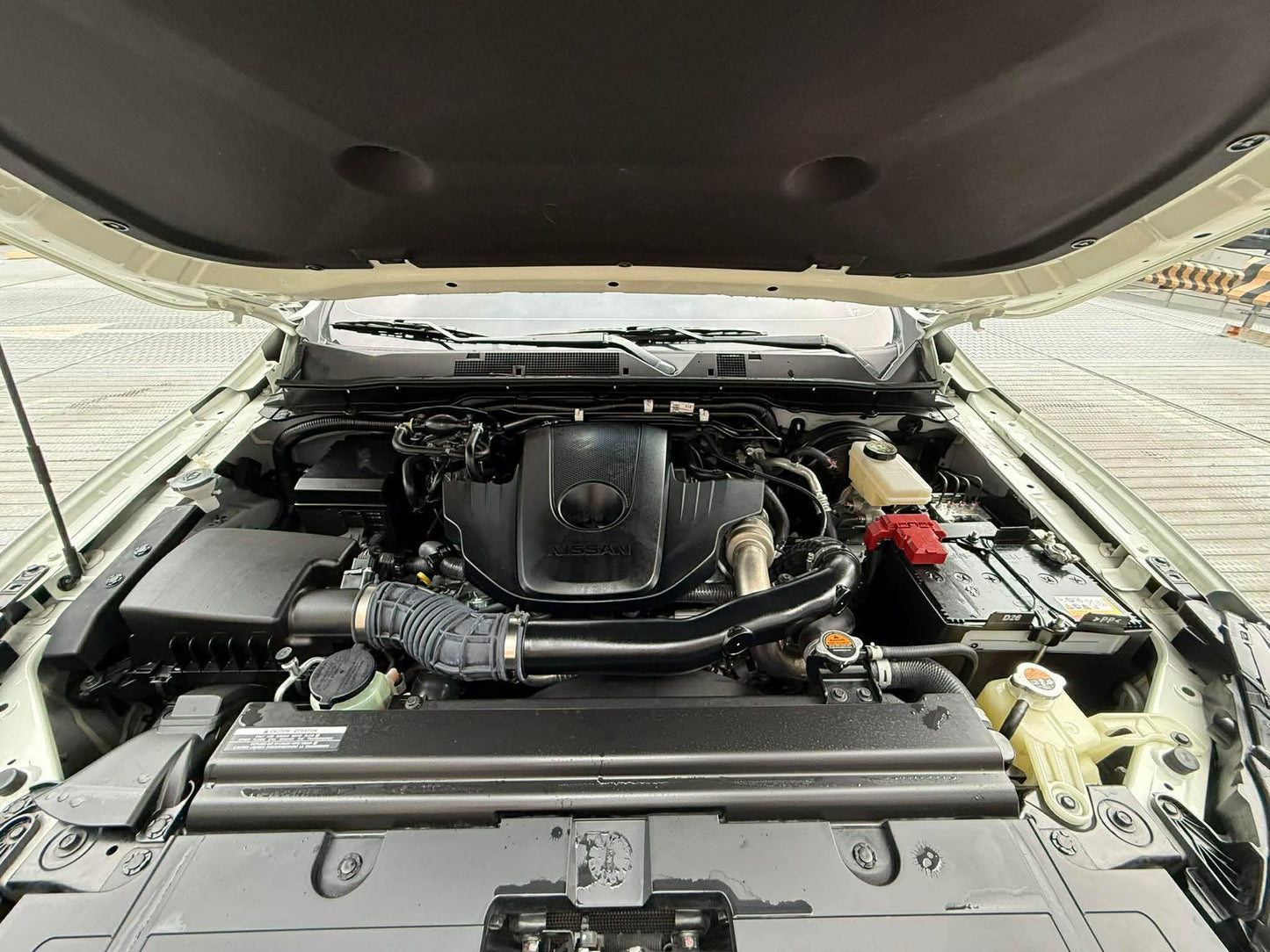 2025 Nissan Navara 2.5 Calibre-X, Automatic, Diesel