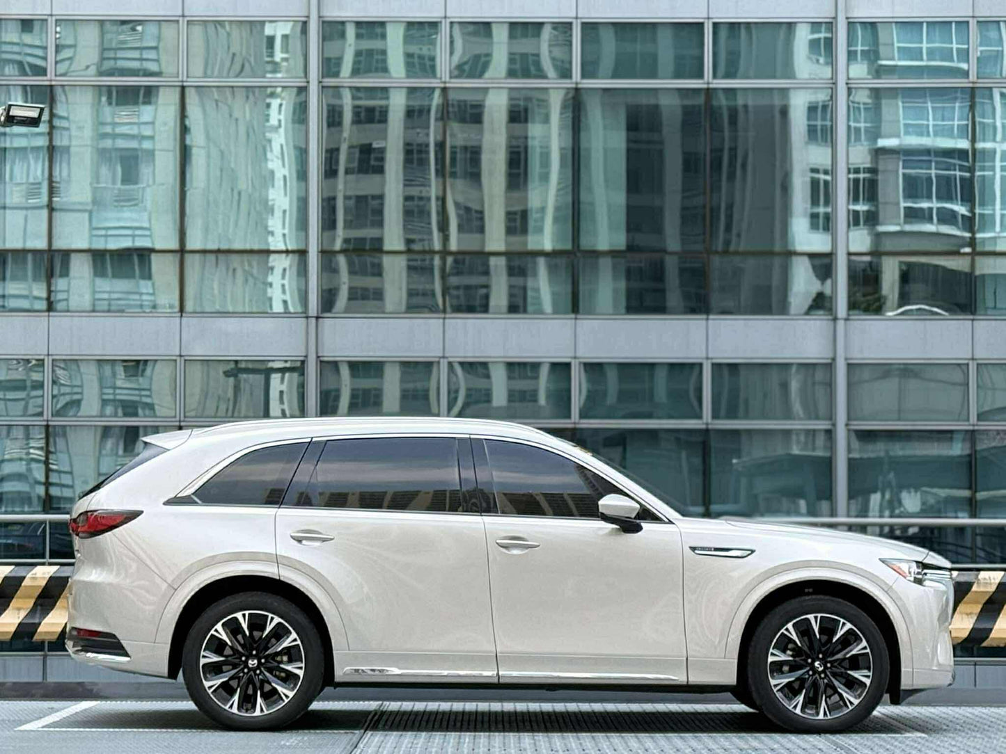 2024 Mazda CX90 Exclusive Hybrid AWD 3.3 Inline 6 Turbo, Automatic, Gas