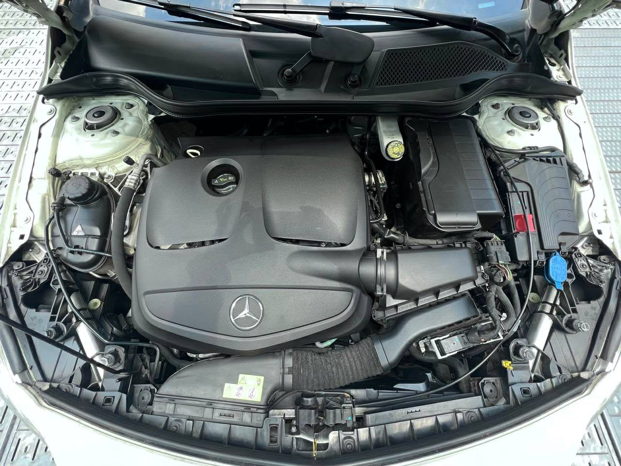 2017 Mercedes Benz A180 Urban 1.6, Automatic, Gas