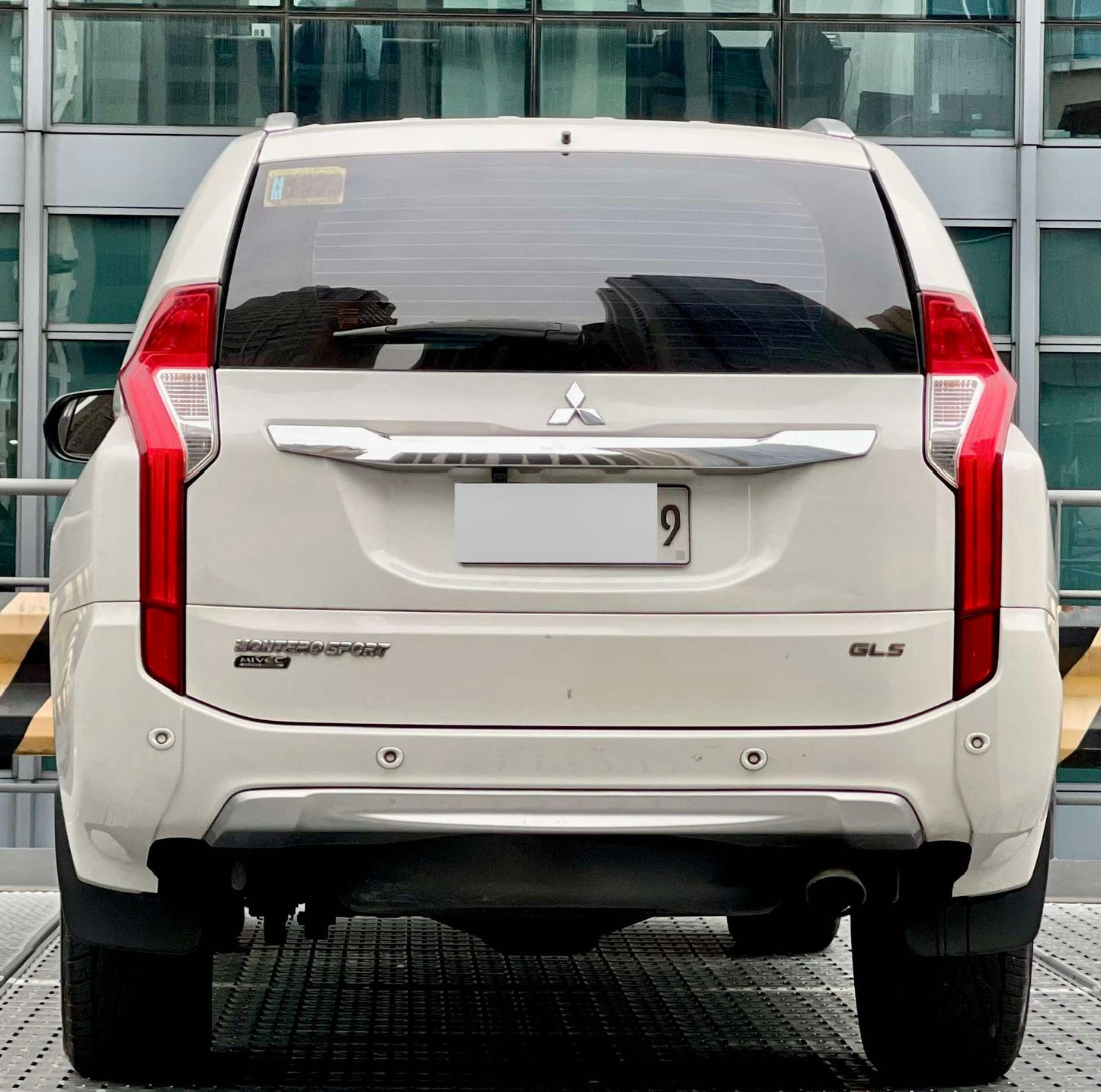 2016 Mitsubishi Montero GLS Sport, Automatic, Diesel