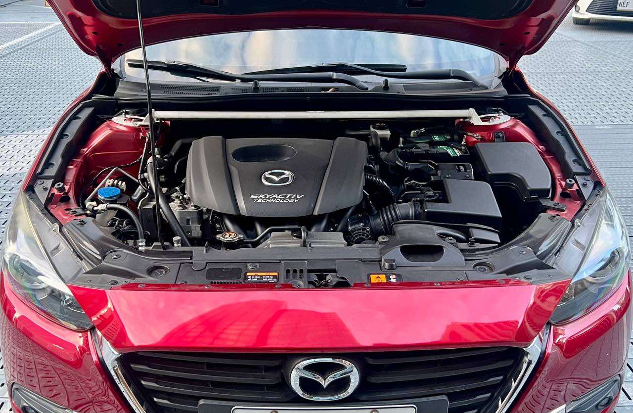 2019 Mazda 3 1.5 Hatchback, Automatic, Gas