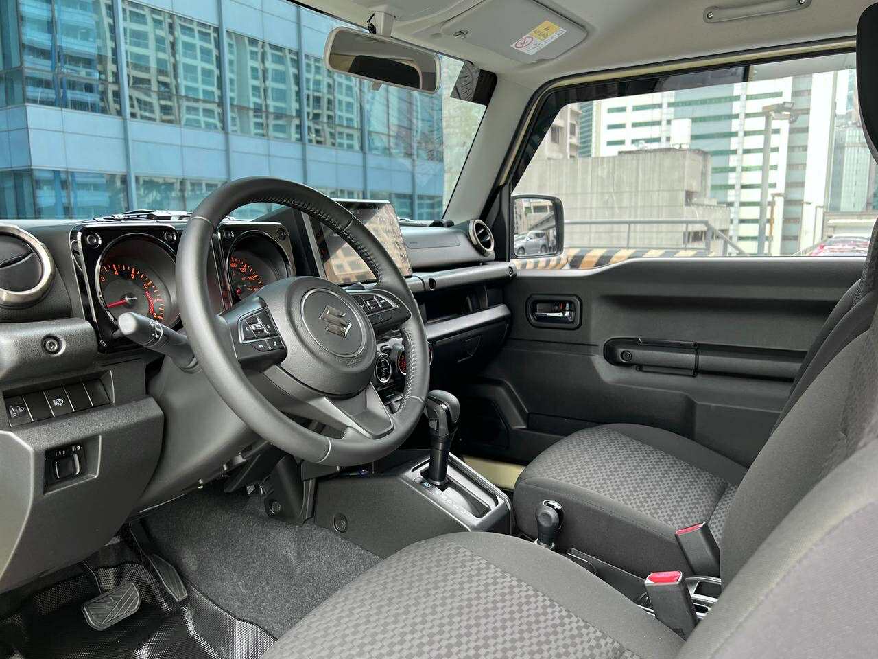 2022 Suzuki Jimny GLX 1.5, Automatic, Gas