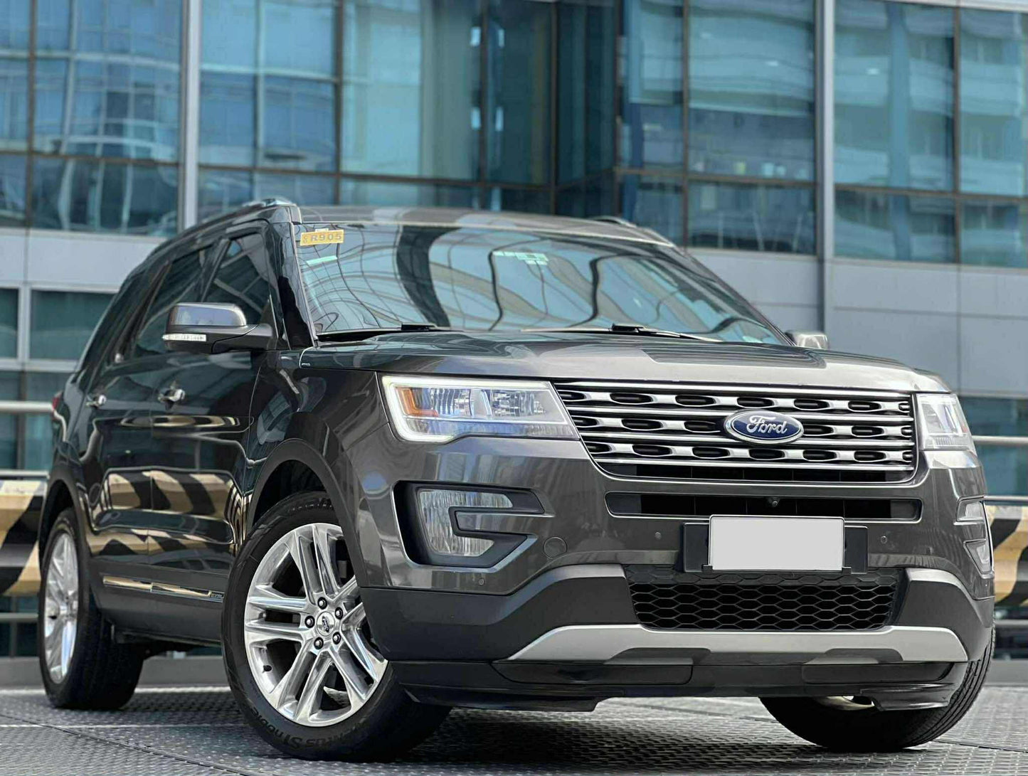 2017 Ford Explorer 2.3 Ecoboost, Automatic, Gas