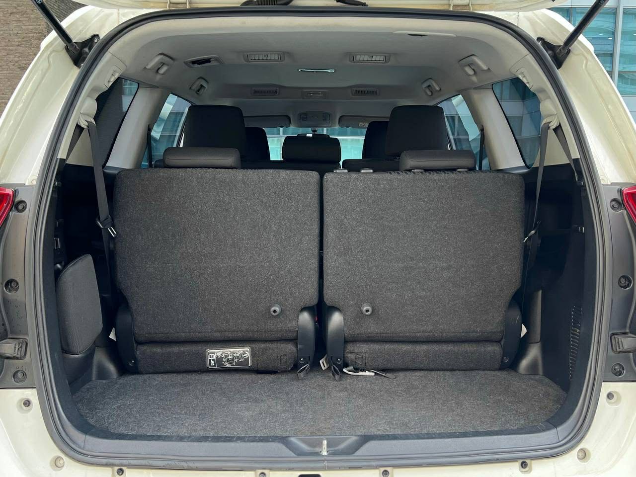 2022 Toyota Innova 2.8 J, Manual, Diesel