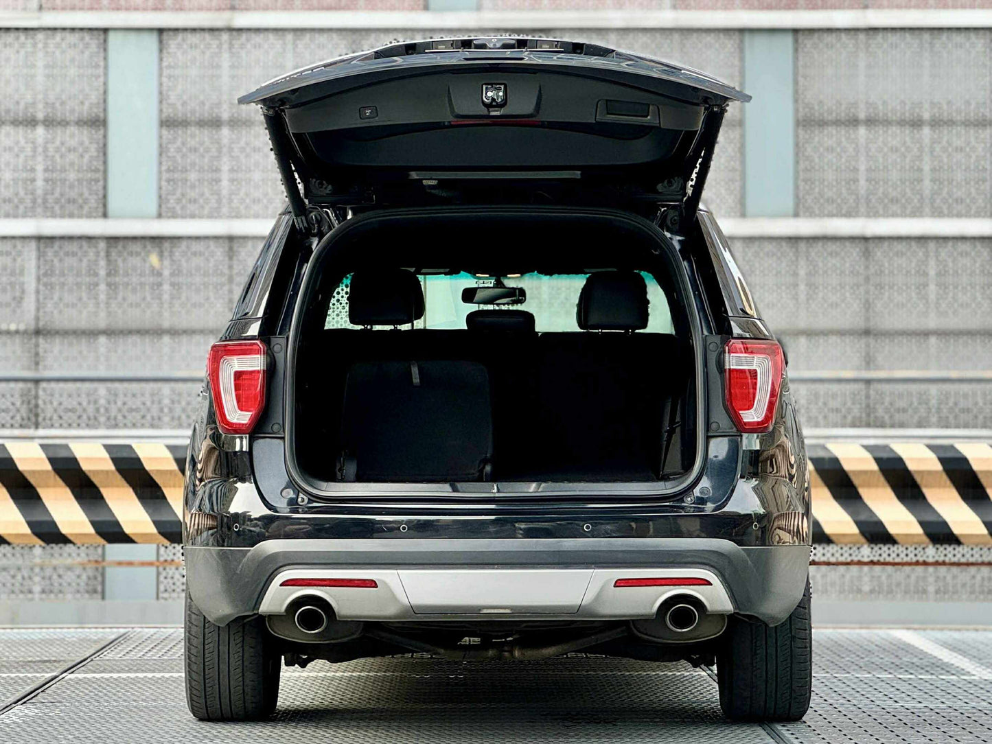 2017 Ford Explorer 2.3 Ecoboost 4x2, Automatic, Gas