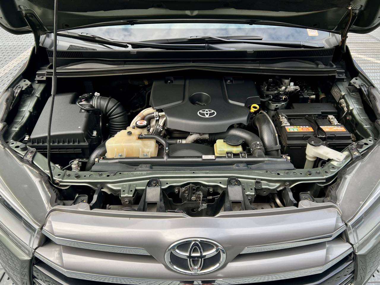 2018 Toyota Innova 2.8 V, Automatic, Diesel