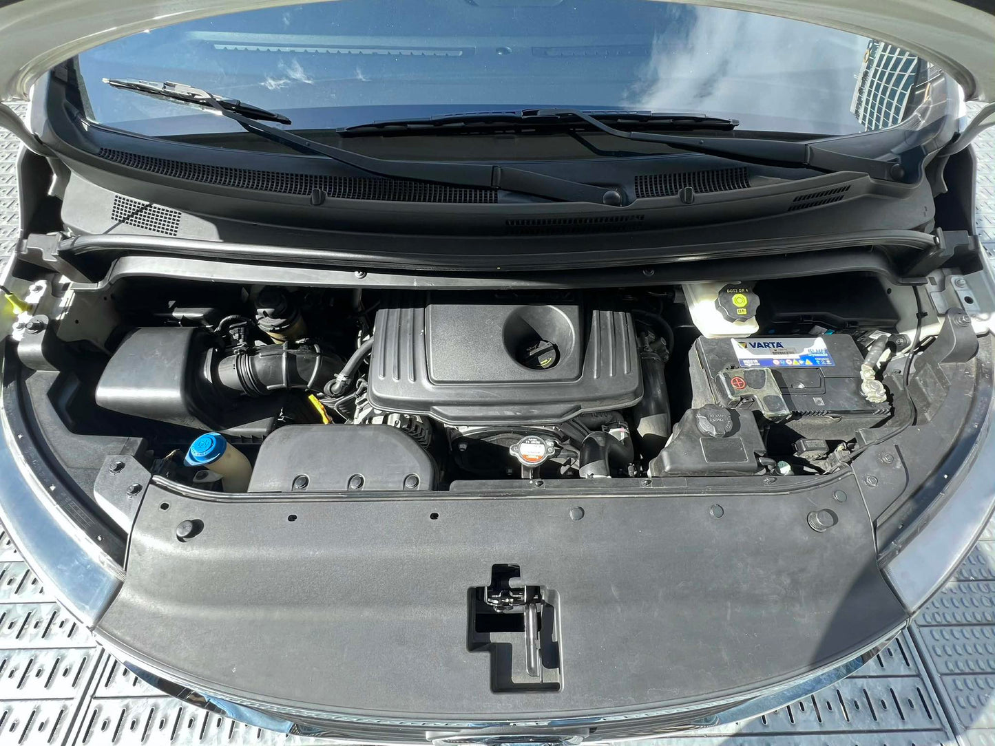 2019 Hyundai Grand Starex 2.5, Automatic, Diesel