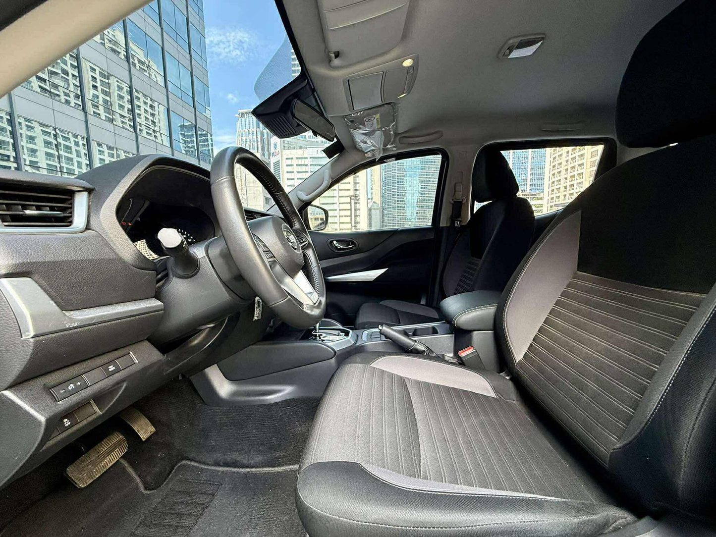 2025 Nissan Navara 2.5 VE Calibre, Automatic, Diesel