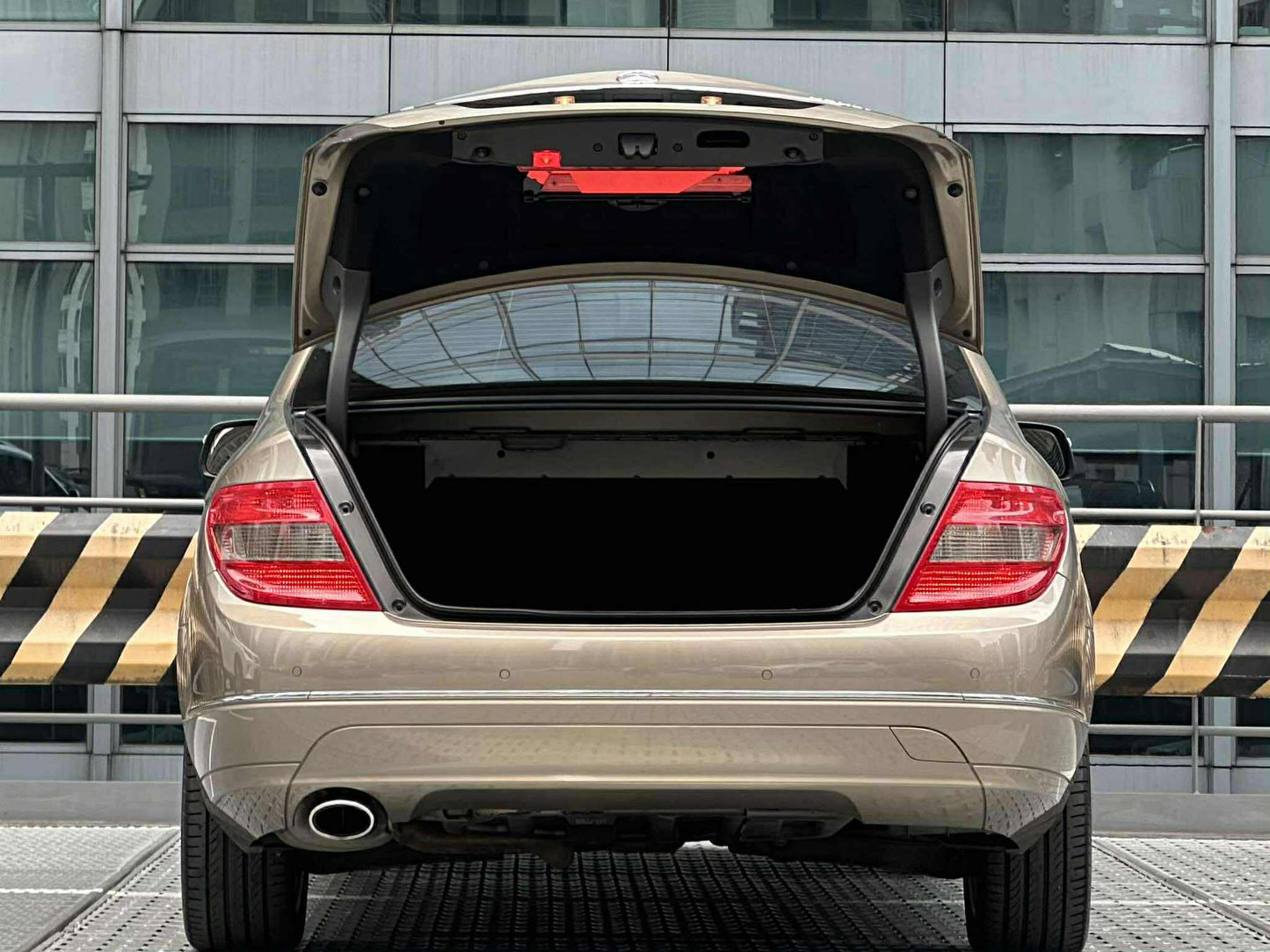2009 Mercedes Benz C200 Kompressor, Automatic, Gas