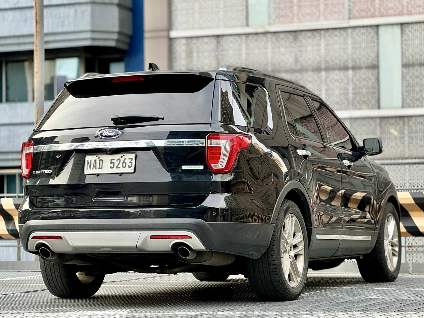 2017 Ford Explorer 2.3 Ecoboost 4x2, Automatic, Gas