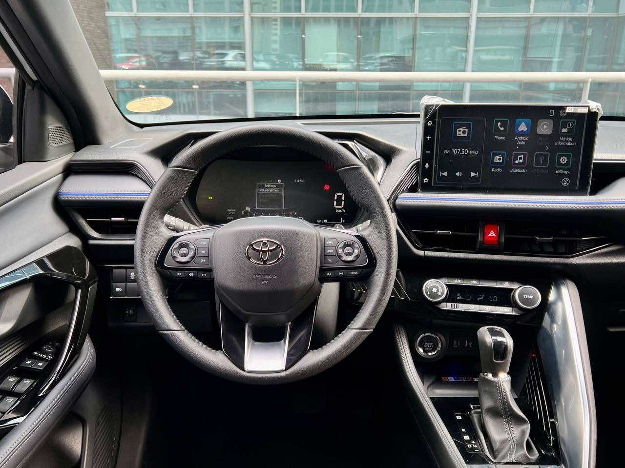2024 Toyota Yaris Cross 1.5 V, Automatic, Gas