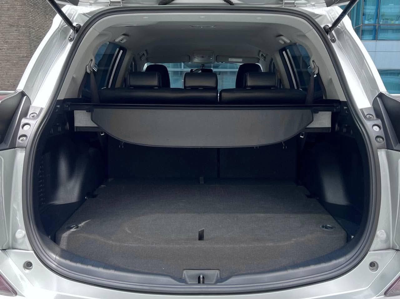 2016 Toyota Rav4 4x4, Automatic, Gas