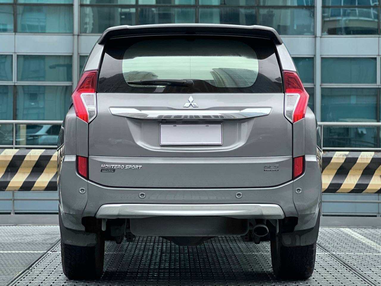 2017 Mitsubishi Montero GLS Premium 4x2 2.4, Automatic, Diesel