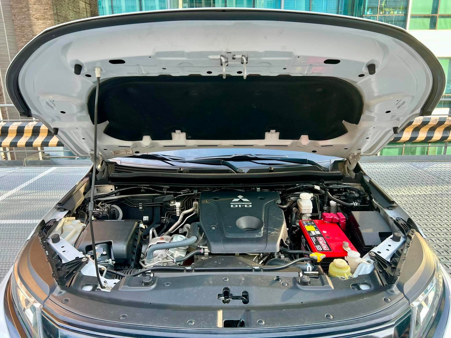 2023 Mitsubishi Montero GLX, Manual, Diesel