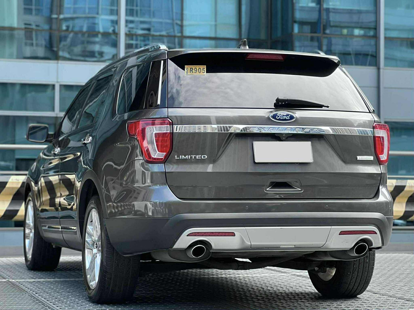 2017 Ford Explorer 2.3 Ecoboost, Automatic, Gas