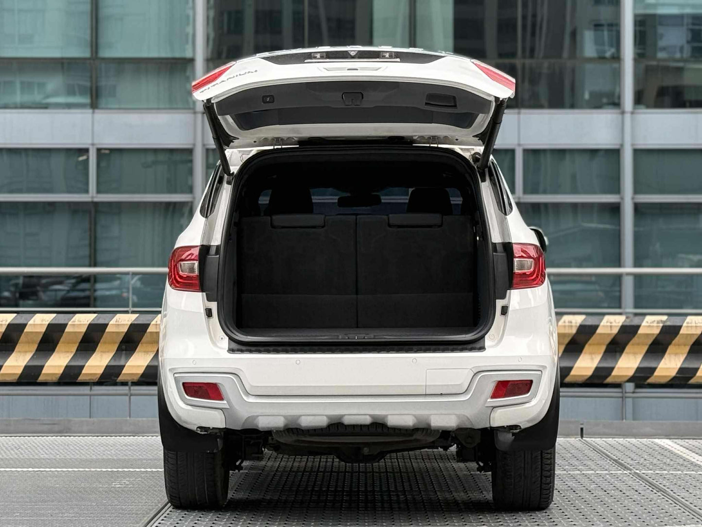 2018 Ford Everest 2.2 Titanium Plus 4x2, Automatic, Diesel