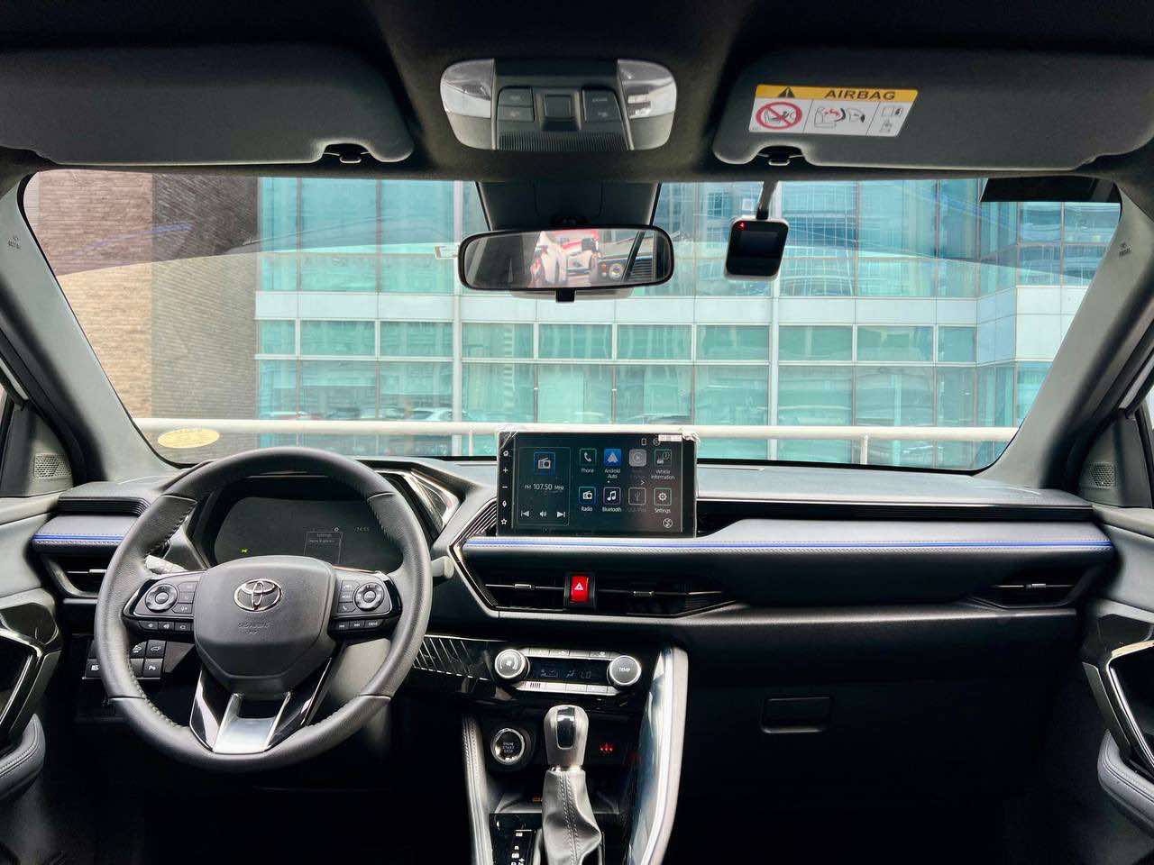 2024 Toyota Yaris Cross 1.5 V, Automatic, Gas