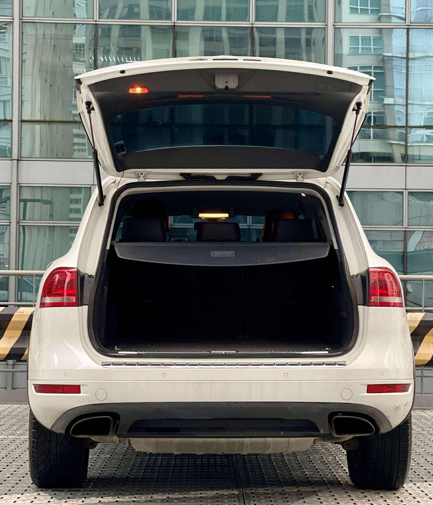 2015 Volkswagen Touareg 4x4 V6, Automatic, Diesel
