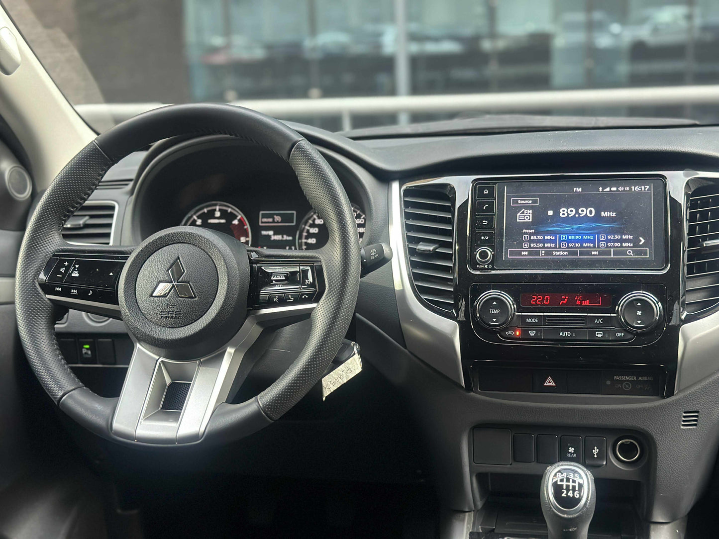 2025 Mitsubishi Montero 2.4D GLX 2WD, Manual, Diesel