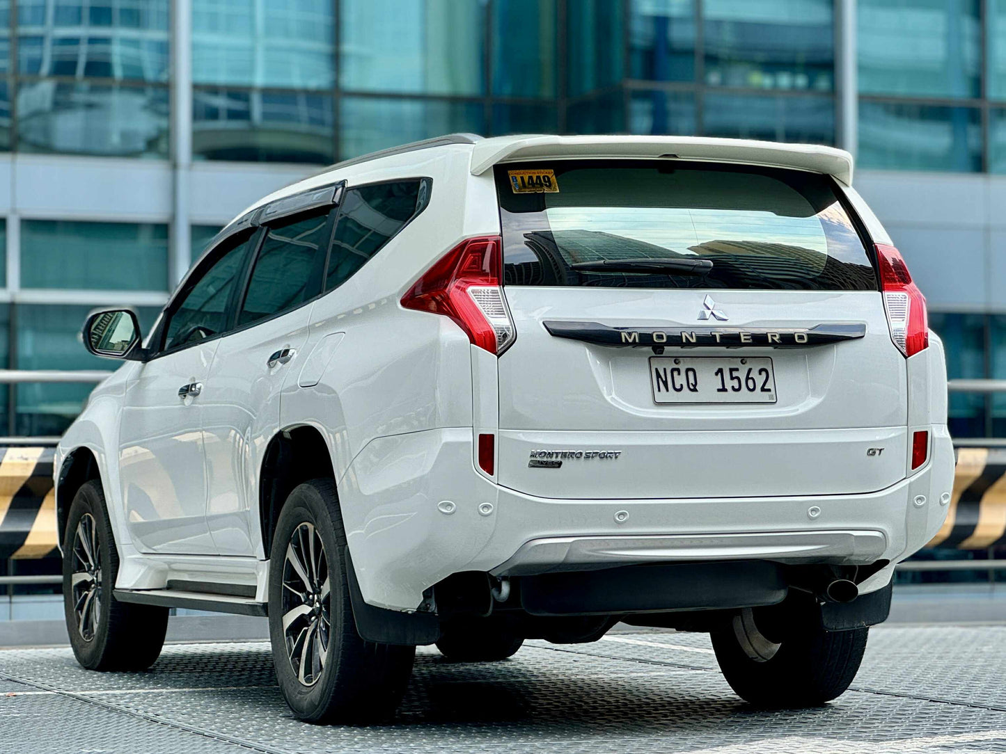 2017 Mitsubishi Montero GT 4x4 2.5, Automatic, Diesel