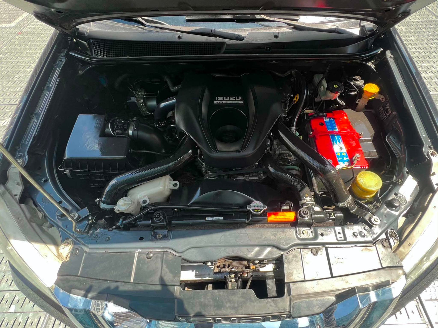2015 Isuzu MUX 2.5 LSA 4x4, Automatic, Diesel