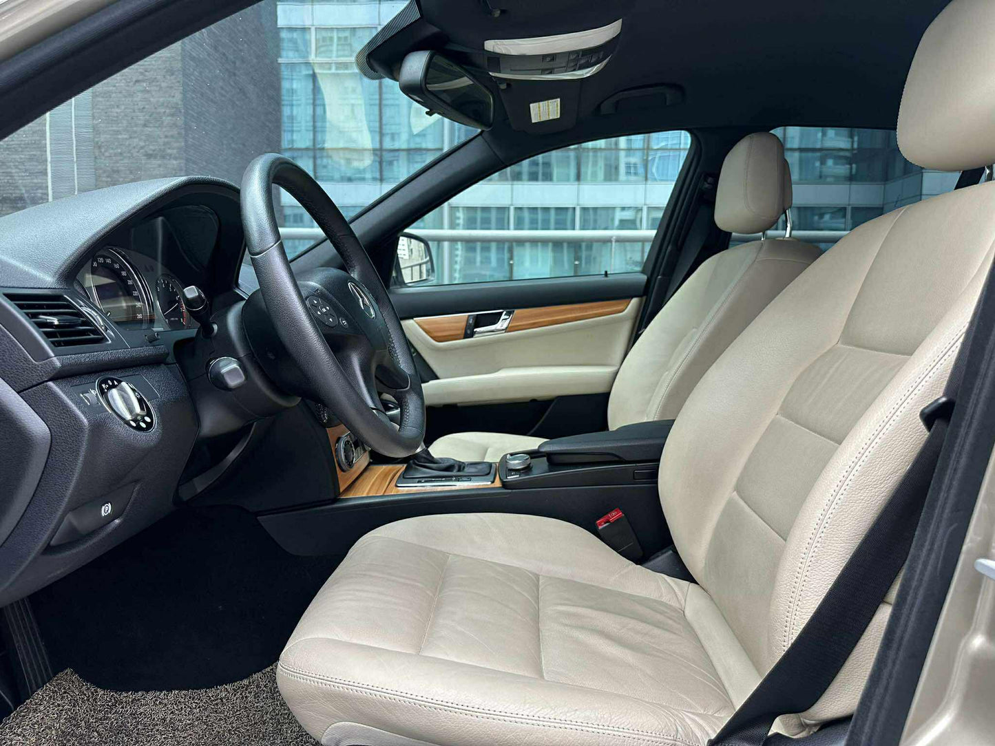 2009 Mercedes Benz C200 Kompressor, Automatic, Gas