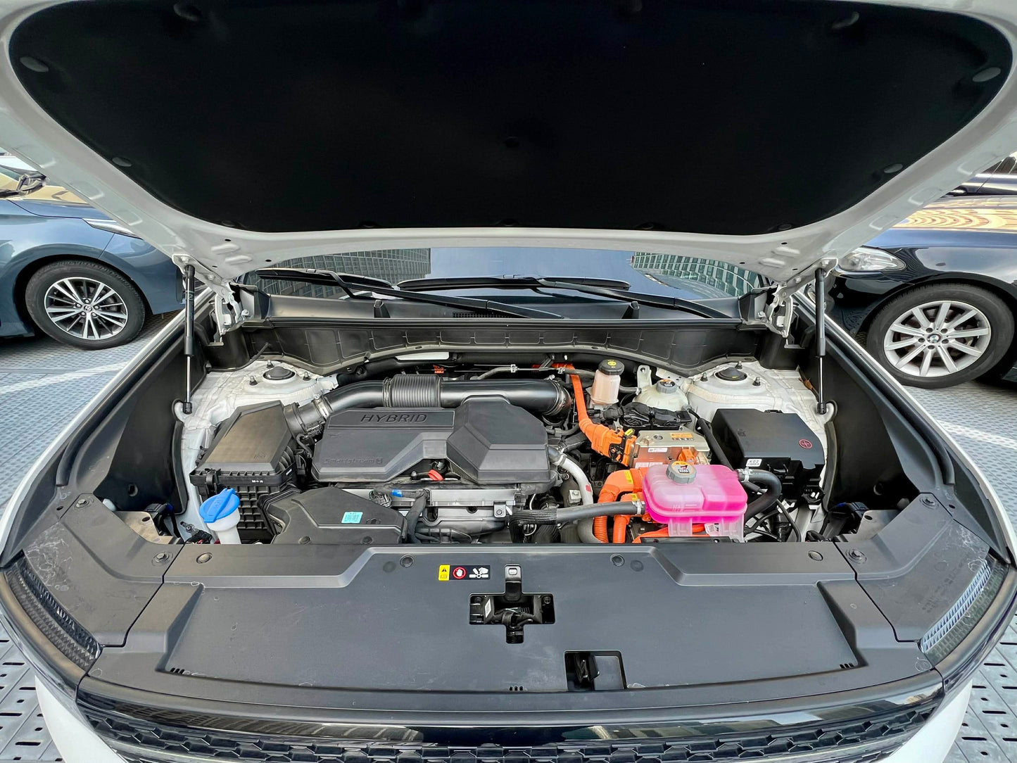 2025 Hyundai Santa Fe Calligraphy HEV Hybrid AWD 1.6, Automatic, Gas