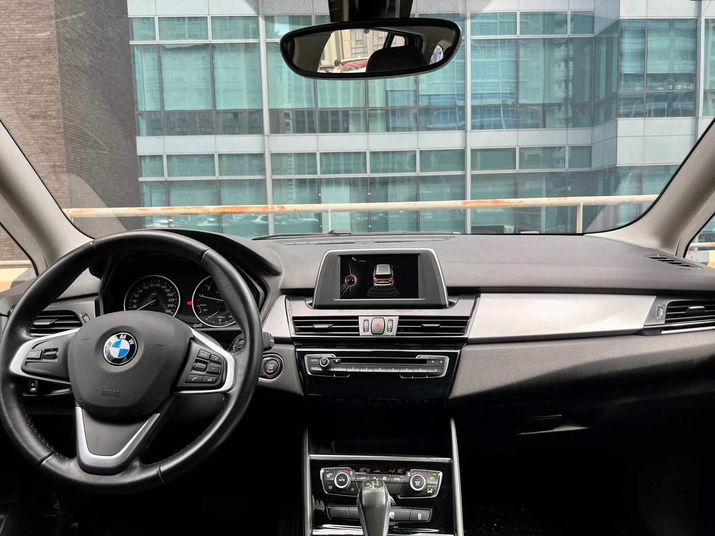 2018 BMW 218i Gran Tourer, Automatic, Gas