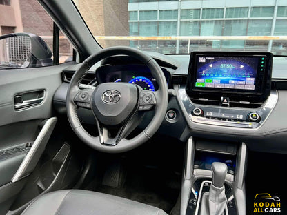 2024 Toyota Corolla Cross GRS Hybrid, Automatic, Gas