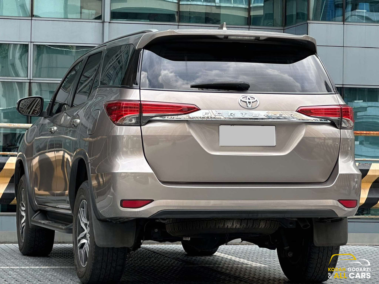 2016 Toyota Fortuner 4x2 G, Automatic, Gas