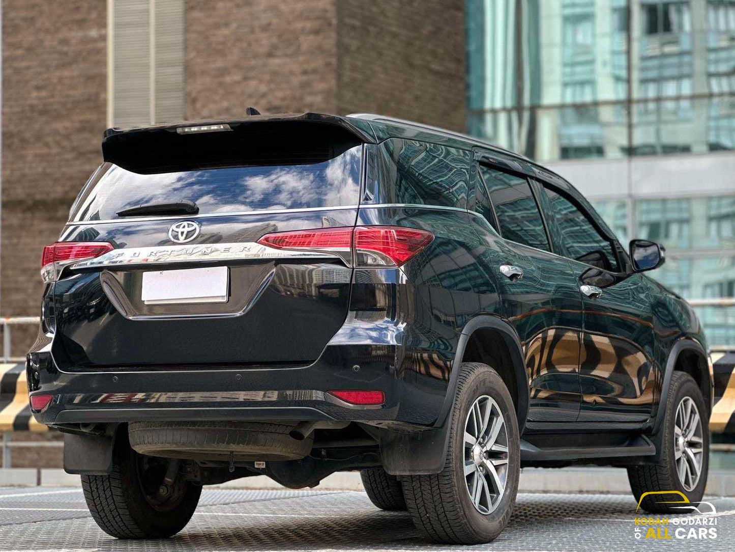 2018 Toyota Fortuner V 4x2, Automatic, Diesel