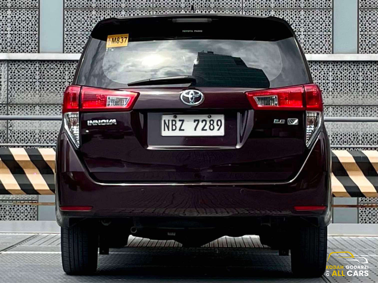 2017 Toyota Innova 2.8 V, Automatic, Diesel