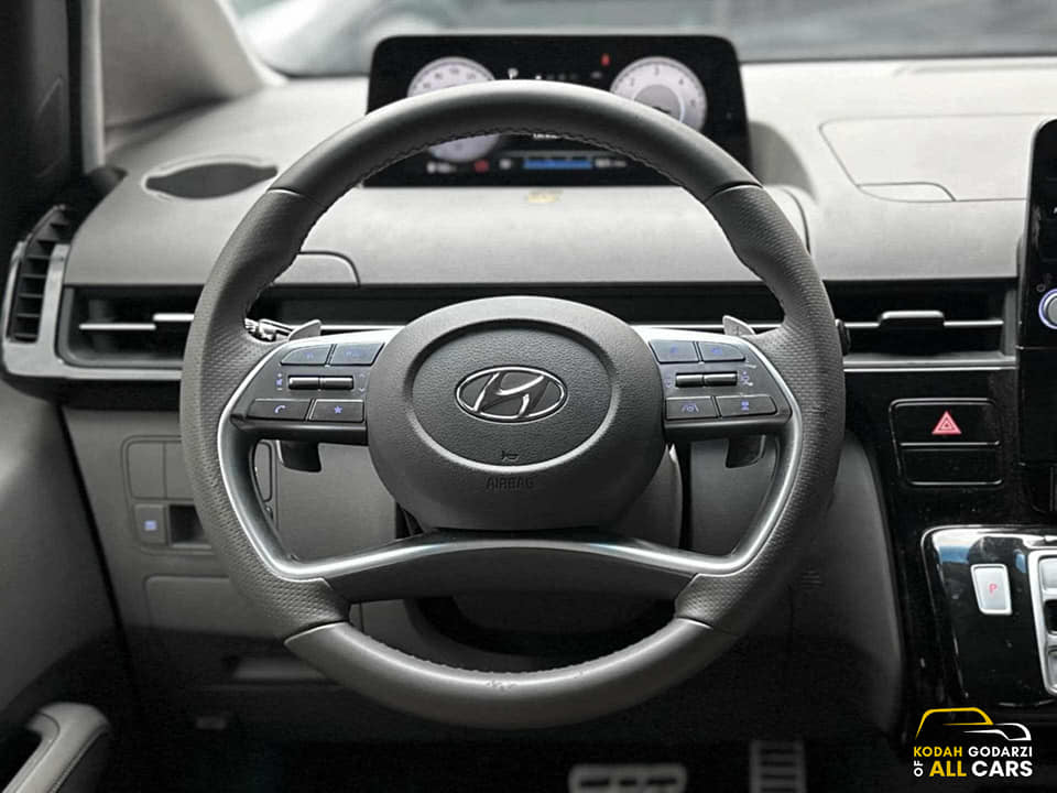 2023 Hyundai Staria Premium, Automatic, Diesel