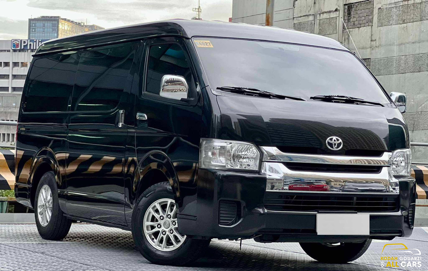 2017 Toyota Hiace GL Grandia 3.0, Automatic, Diesel