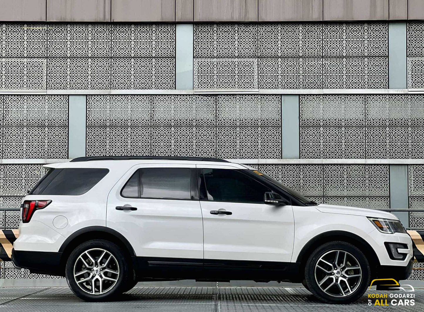 2017 Ford Explorer 3.5 4x4, Automatic, Gas