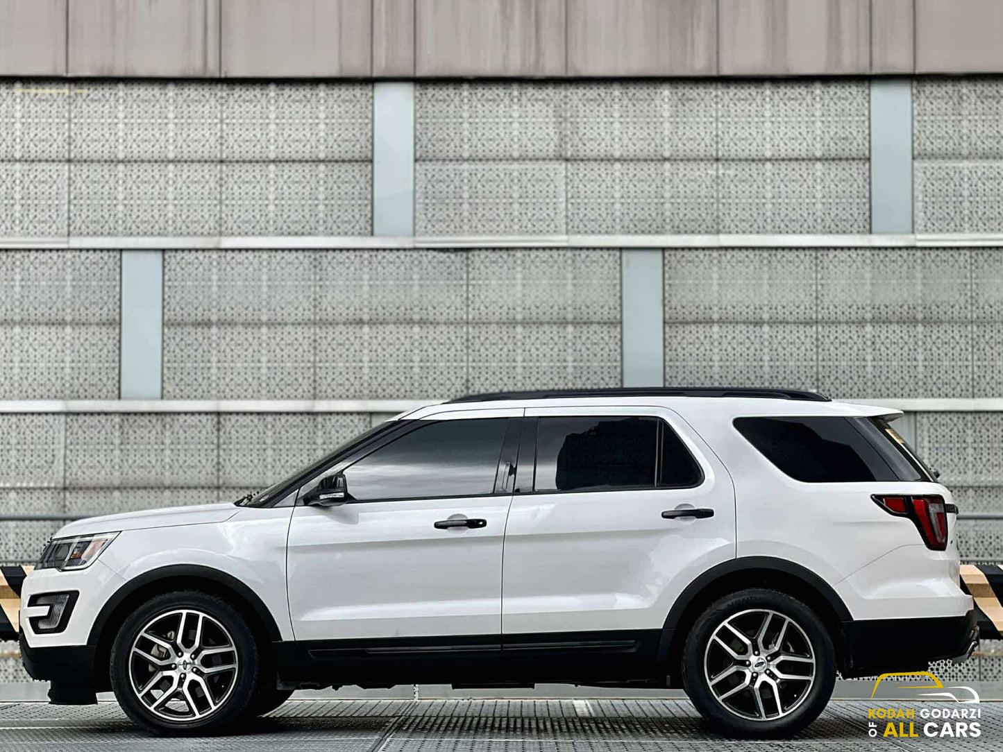 2017 Ford Explorer 3.5 4x4, Automatic, Gas