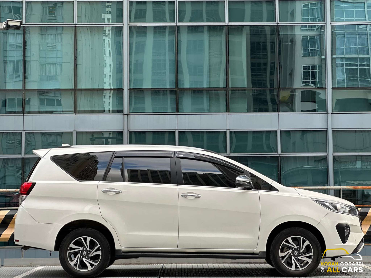 2022 Toyota Innova 2.8 G, Automatic, Diesel