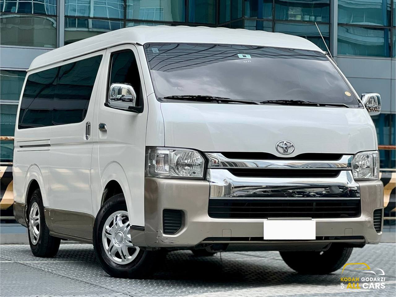 2017 Toyota Hiace GL Grandia 3.0, Automatic, Diesel