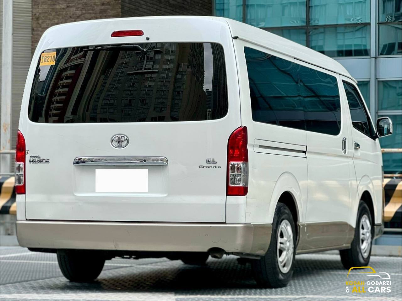 2017 Toyota Hiace GL Grandia 3.0, Automatic, Diesel