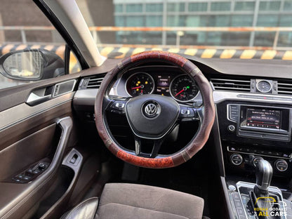 2016 Volkswagen Passat 2.0 TSI, Automatic, Gas