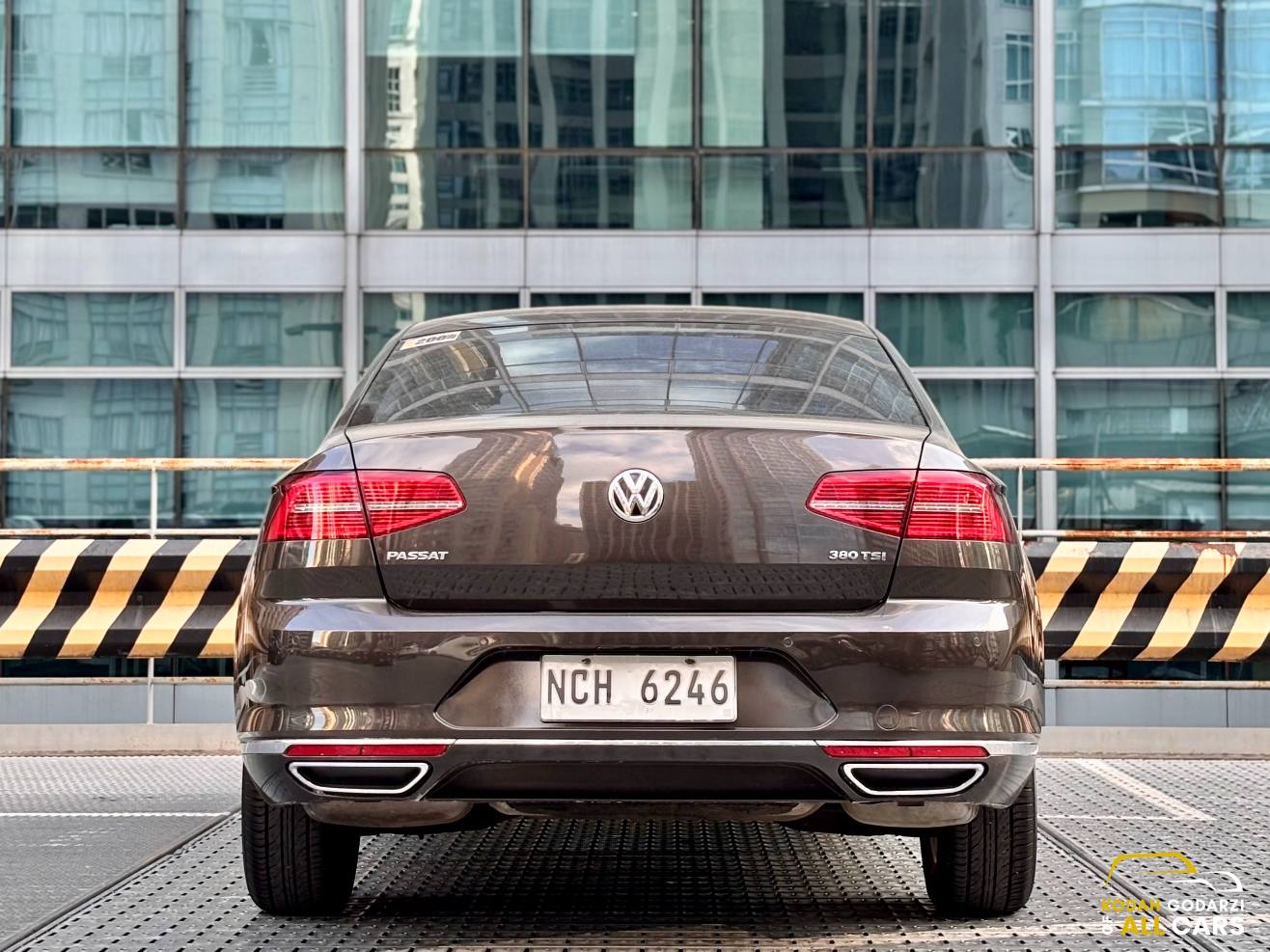 2016 Volkswagen Passat 2.0 TSI, Automatic, Gas