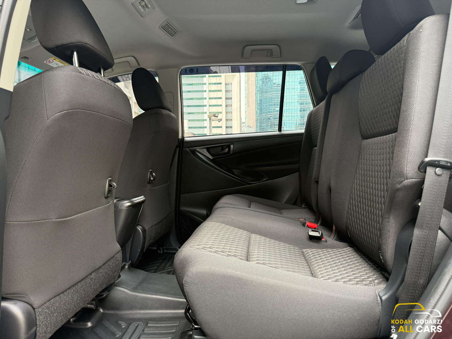 2022 Toyota Innova 2.8 E, Automatic, Diesel