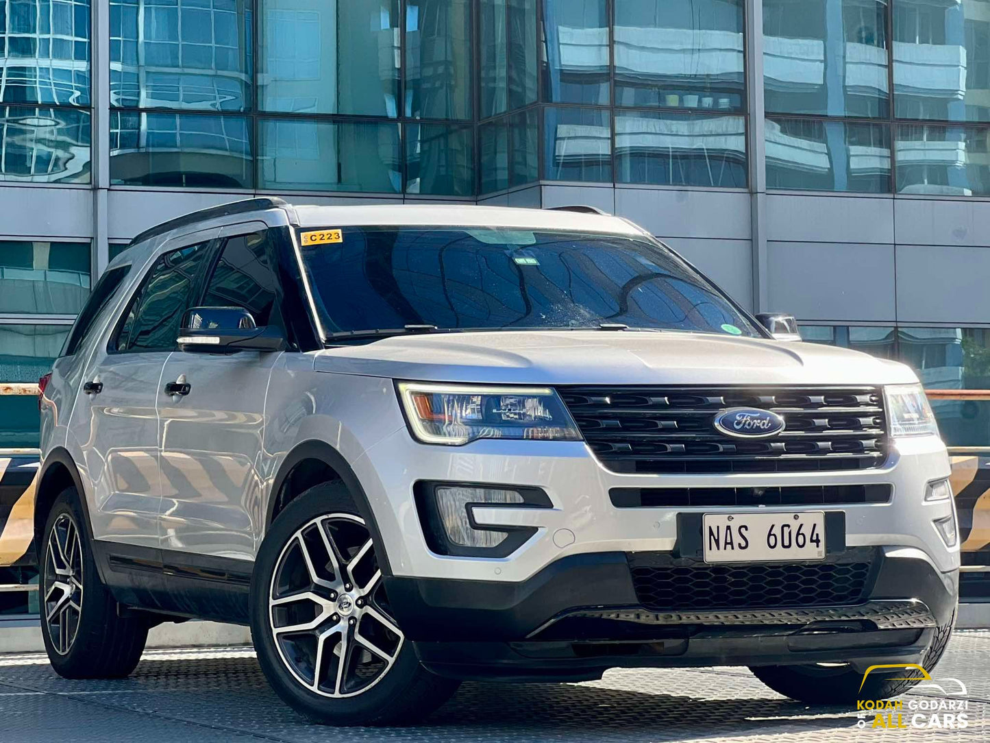 2017 Ford Explorer 4x4 3.5, Automatic, Gas