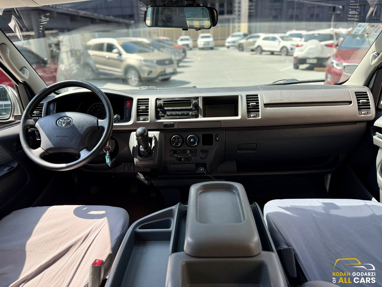 2008 Toyota Hiace Grandia 2.5 GL, Manual, Diesel