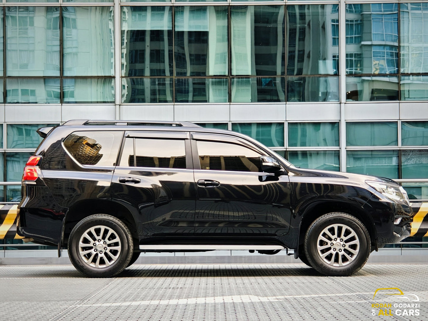 2021 Toyota LC Prado VX V6, Automatic, Gas