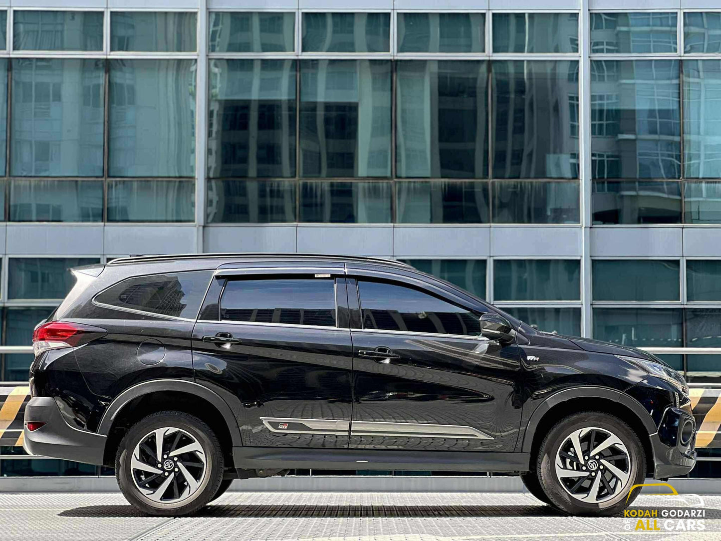 2024 Toyota Rush 1.5 GRS, Automatic, Gas